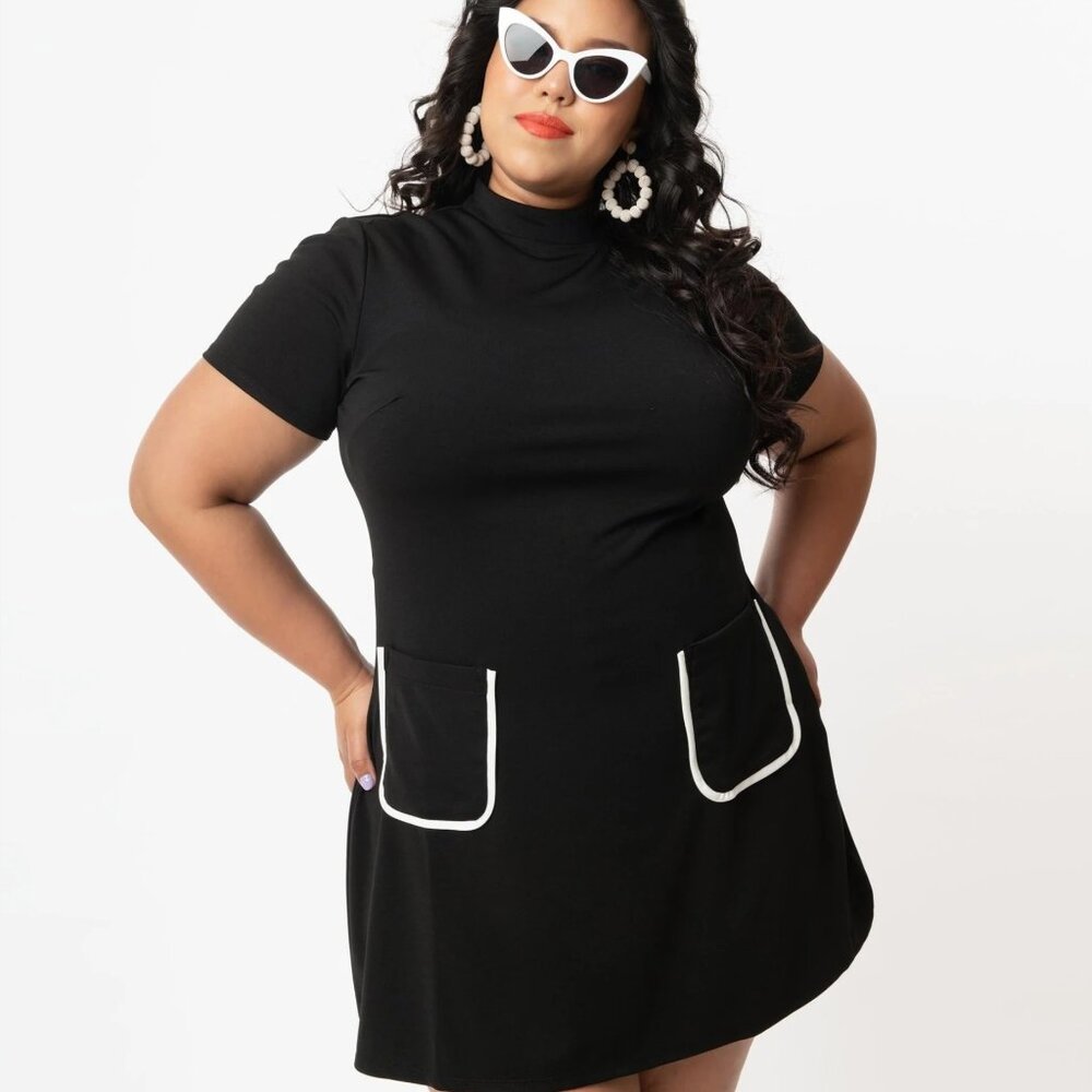 Black Short-Sleeve Mini Dress with Contrast Pocket Trim - Women